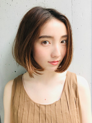 大人ショートボブ