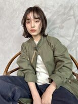 外ハネも内巻きもウェーブもできるアレンジの効くボブヘア