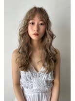 ハイトーンロングヘア