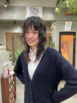 ロングウルフなカーリースタイル