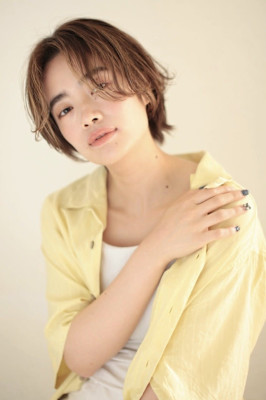 ショートウルフ　パーマ　ハイライト　ベージュ　代官山　渋谷