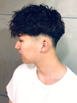 刈り上げマッシュ　波巻きパーマ　フェード【札幌】