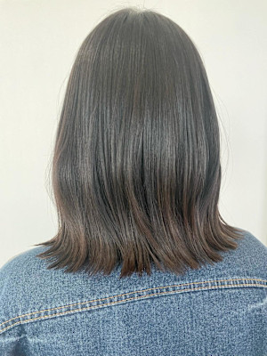 切りっぱなし/外ハネボブ/グレージュ