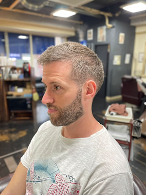 バングスタイル・フェード