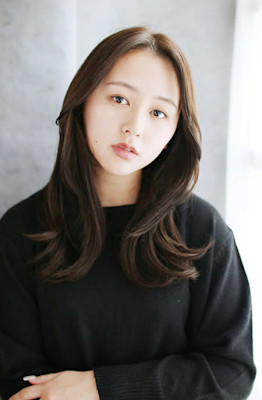 20代30代40代　韓国くびれレイヤーエモージュ