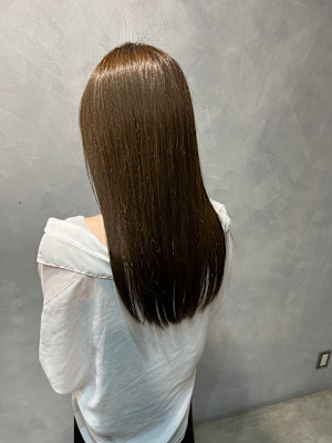 オリーブグレージュ