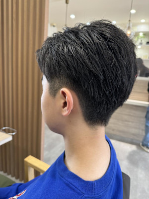 大学生メンズヘア　担当永田