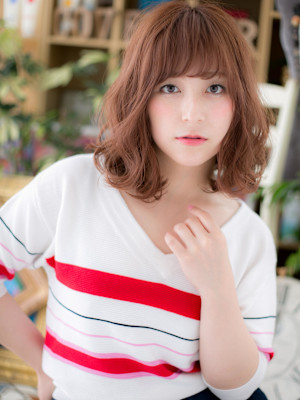 外国人風バレイヤージュ小顔ベージュピンク　ニュアンスカラー