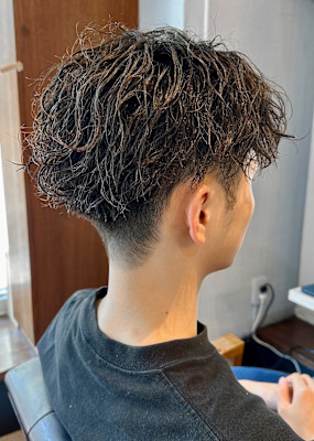 【IRIE 赤坂】波巻きスパイラルパーマ