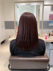 【スタイル】ワインレッド×ツヤ髪スタイル