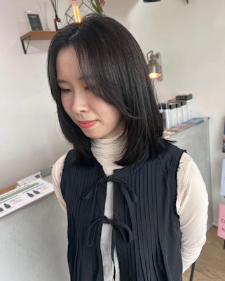 レイヤーカット透明感カラーミディアムダークトーン