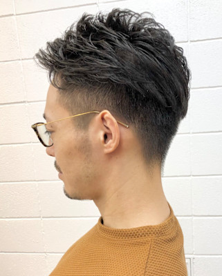 ３０代４０代大人メンズパーマビジネス刈り上げショート髪型