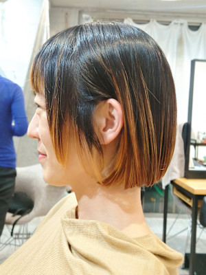 【マノハル スタイル】裾カラー×ミニボブ