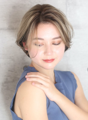 40代50代似合わせ小顔美髪シアーカラーカールショート