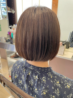 切りっぱなしボブ