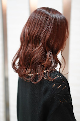 ピンクベージュ