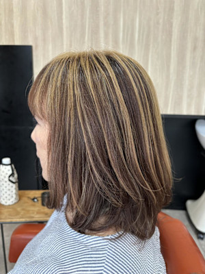 パラパラブリーチで白髪ぼかし