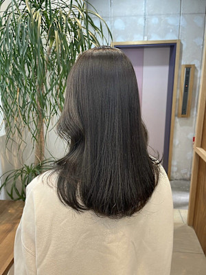 透明感オリーブカラー