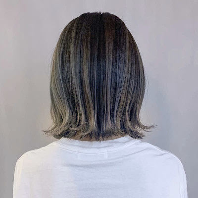 切りっぱなしボブ　外ハネ