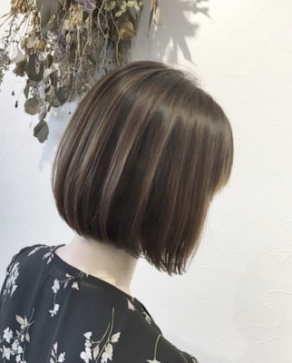 ブルージュグレー　ボブ