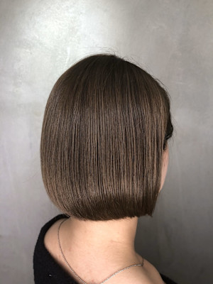 グレージュ　ボブ