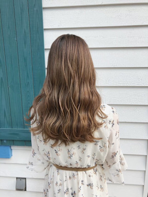 コテ巻き　ベージュ