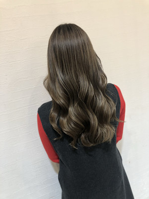 ミディアム　スタイル　巻髪レイヤー