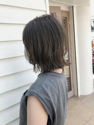 ミディアム　外ハネ