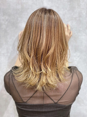 グラデーションカラー　イエロー