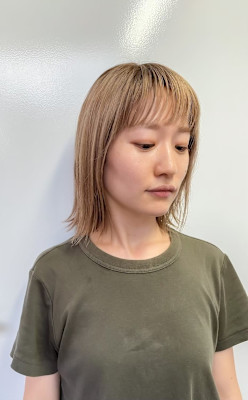 シースルーシャギーボブ