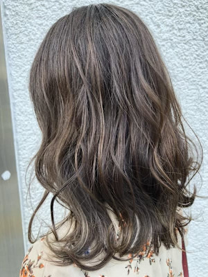 白髪ぼかしハイライト