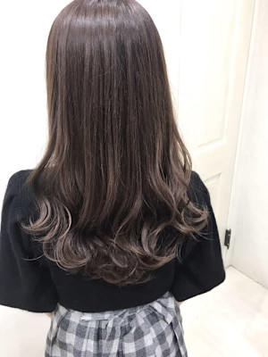 グレー　アッシュ　コテ巻き