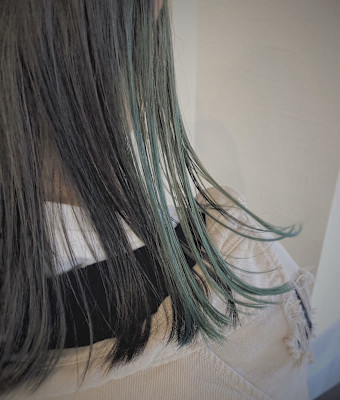 インナーカラー　グリーン