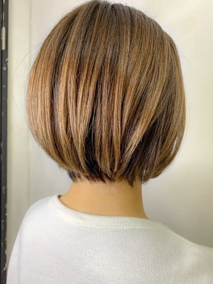 ハイトーン　ボブ