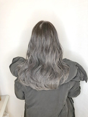 グレー　カラー　コテ巻き