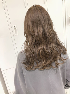 ベージュ　ロング