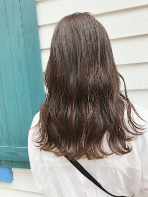 クール　ベージュ