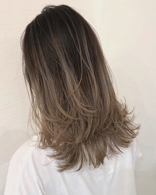 グレージュスタイル