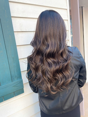 ミディアム　スタイル　巻髪レイヤー