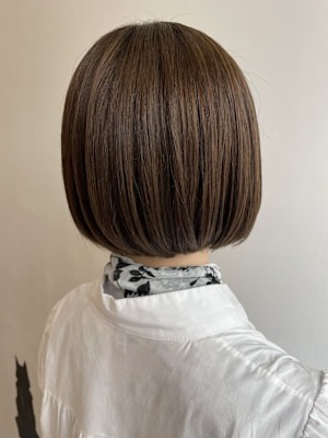 切りっぱなしボブ