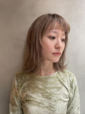 ミディアムスタイル　マッシュ