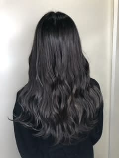 ダークグレー　ブルーブラック