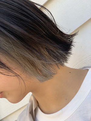 インナーカラー　グレージュ