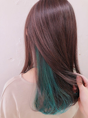 インナーカラー　グリーン