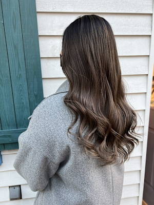 グラデーションカラー　グレージュ