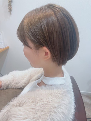 ショートボブ