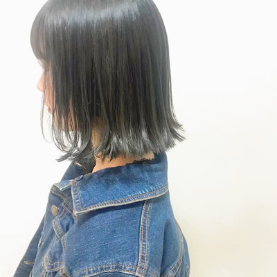 切りっぱなしボブ　外ハネ