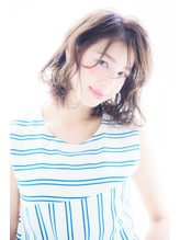 抜け感　ミディアムボブパーマ