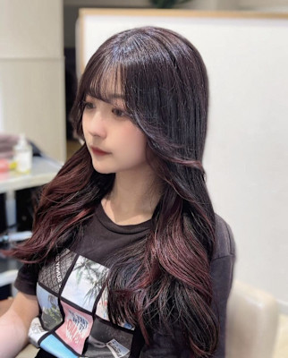 韓国風レイヤーカット／顔周りカット