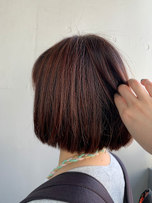 〈木賀　絵莉子〉透明感カラー/白髪ぼかしハイライト×ボブ